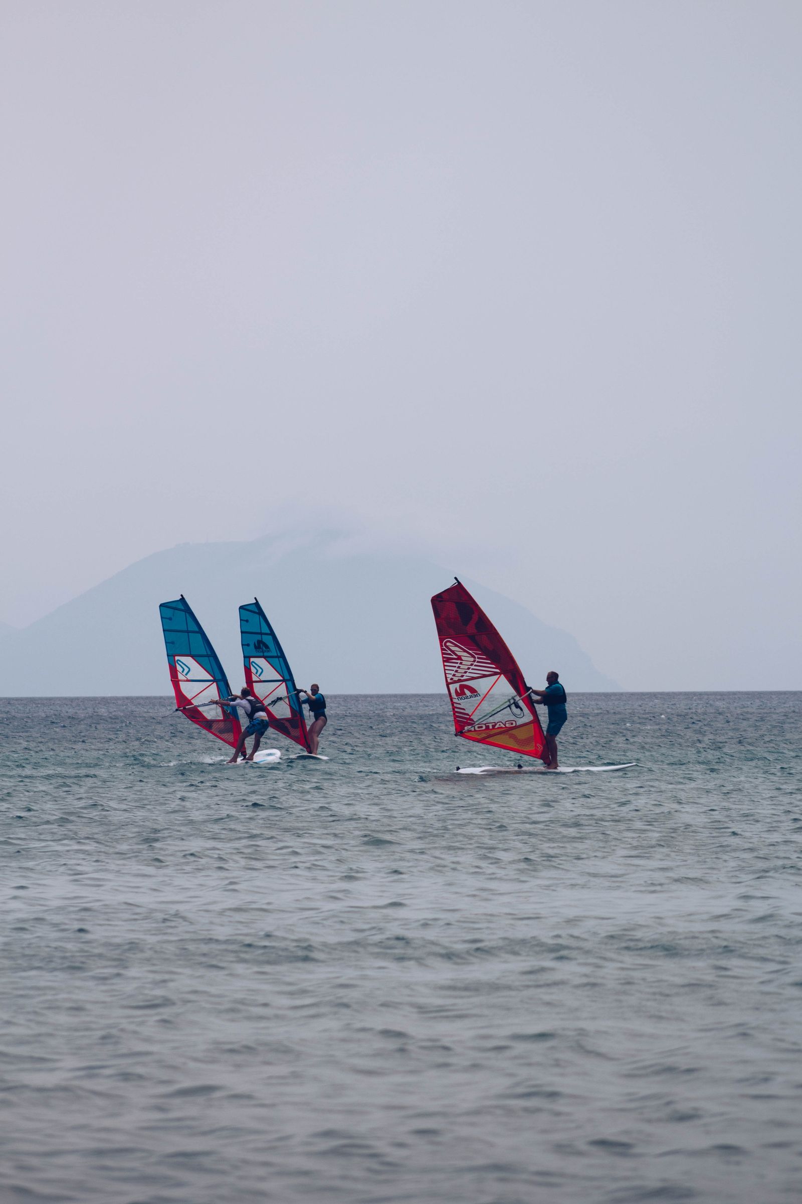 Sporty wodne w Jastarni - windsurfing, kitesurfing, żeglarstwo